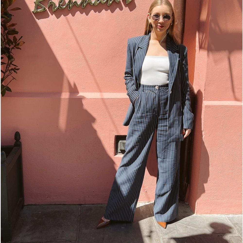 2 Piece DANIELLE BERNSTEIN Pinstriped Suit